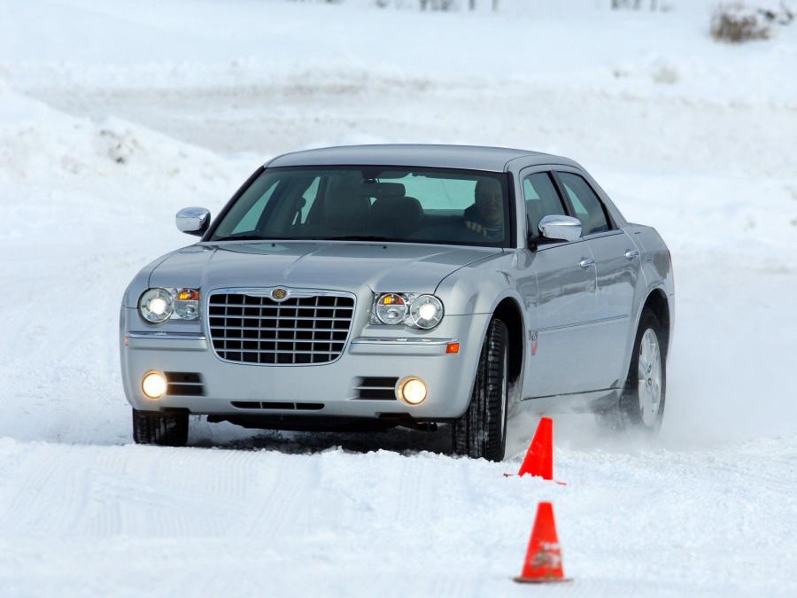  Chrysler 300C 2004 года  (фото 13 из 36)